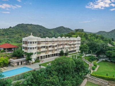 Kavish Holiday Hill Resort n Spa photo 2