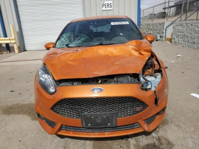 Melbourne car wreckers offering instant cash photo 4