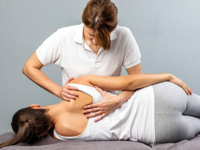 Spinal Chiropractic Clinic - Best Chiropractor in Delhi photo 1