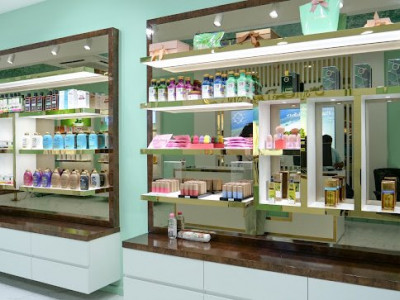 SD Luxury Skincare Boutique photo 3